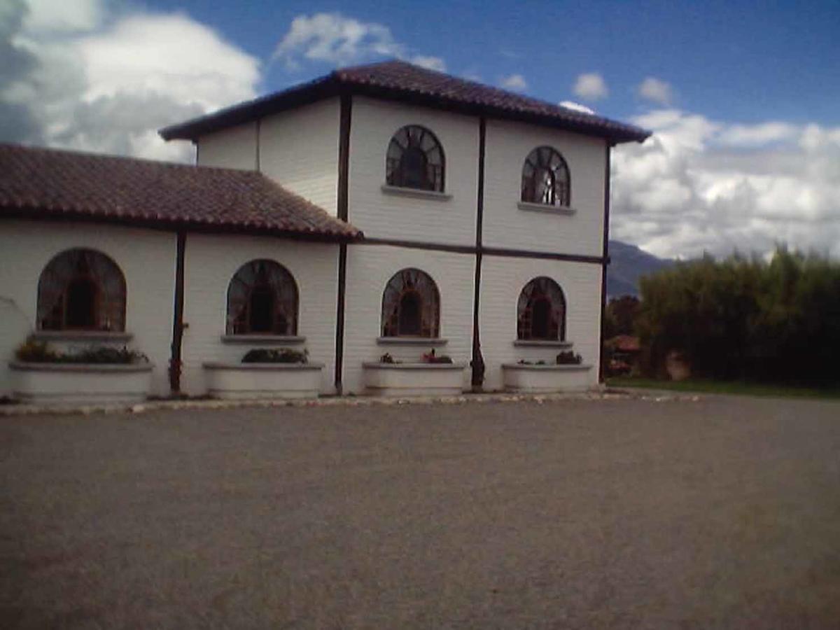 Hosteria Hacienda Pueblo Viejo Atuntaqui Dış mekan fotoğraf